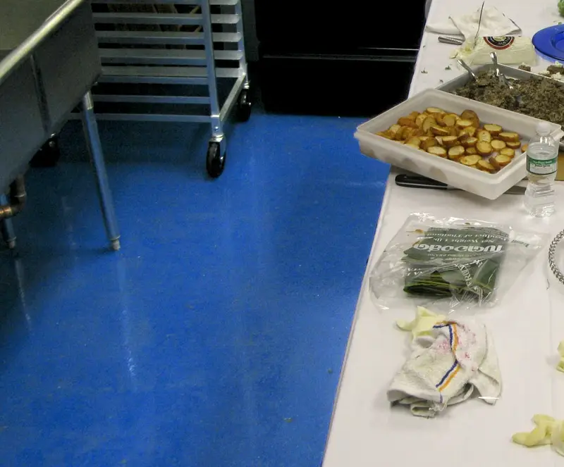 Golf Food Preparation Areas Sample 01