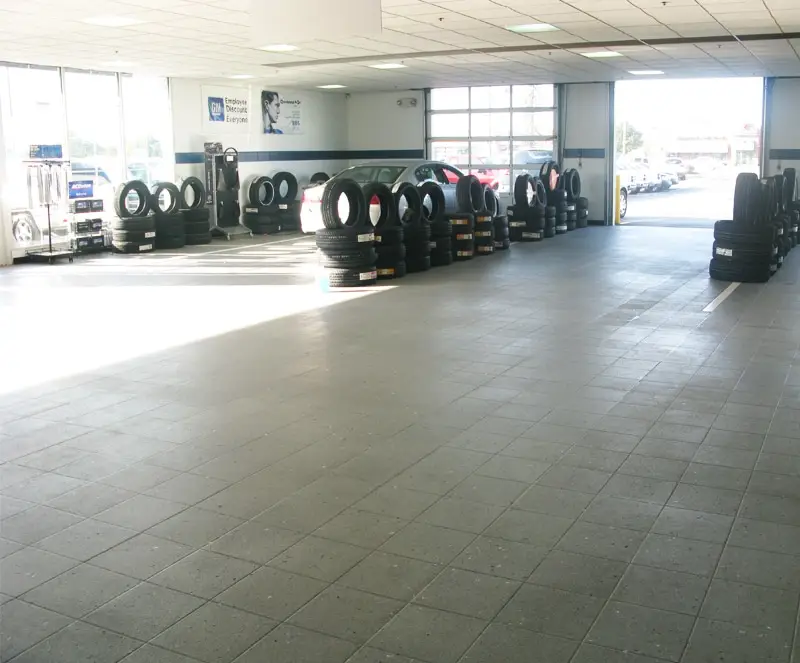Racing Showroom Sample 04