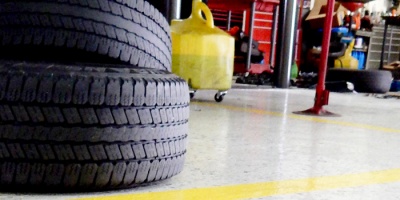 img-hero-market-automotive-1366×350 Automotive Market Hero Image
